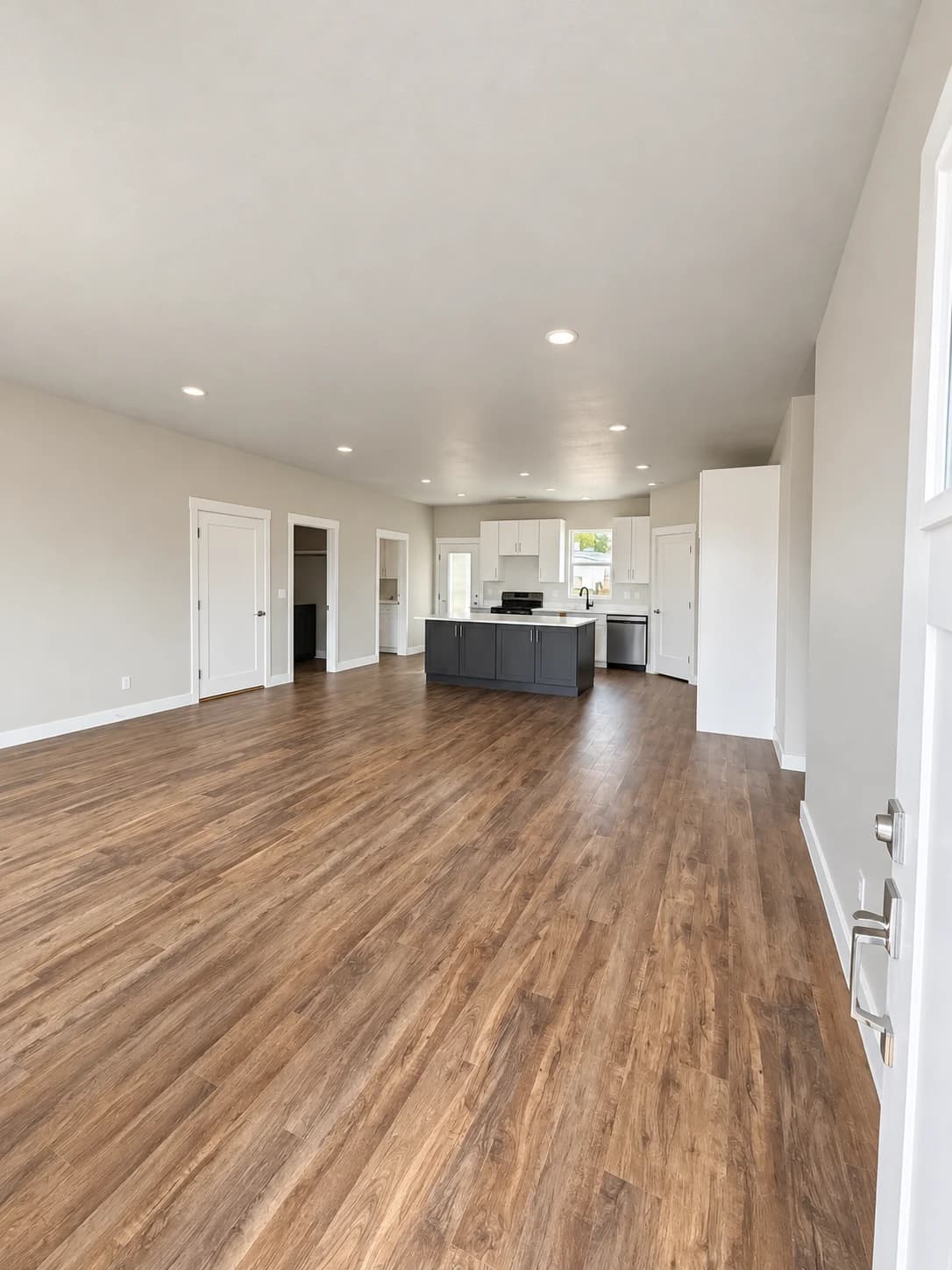 3 Bed / 2 Bath + Casita living spaces
